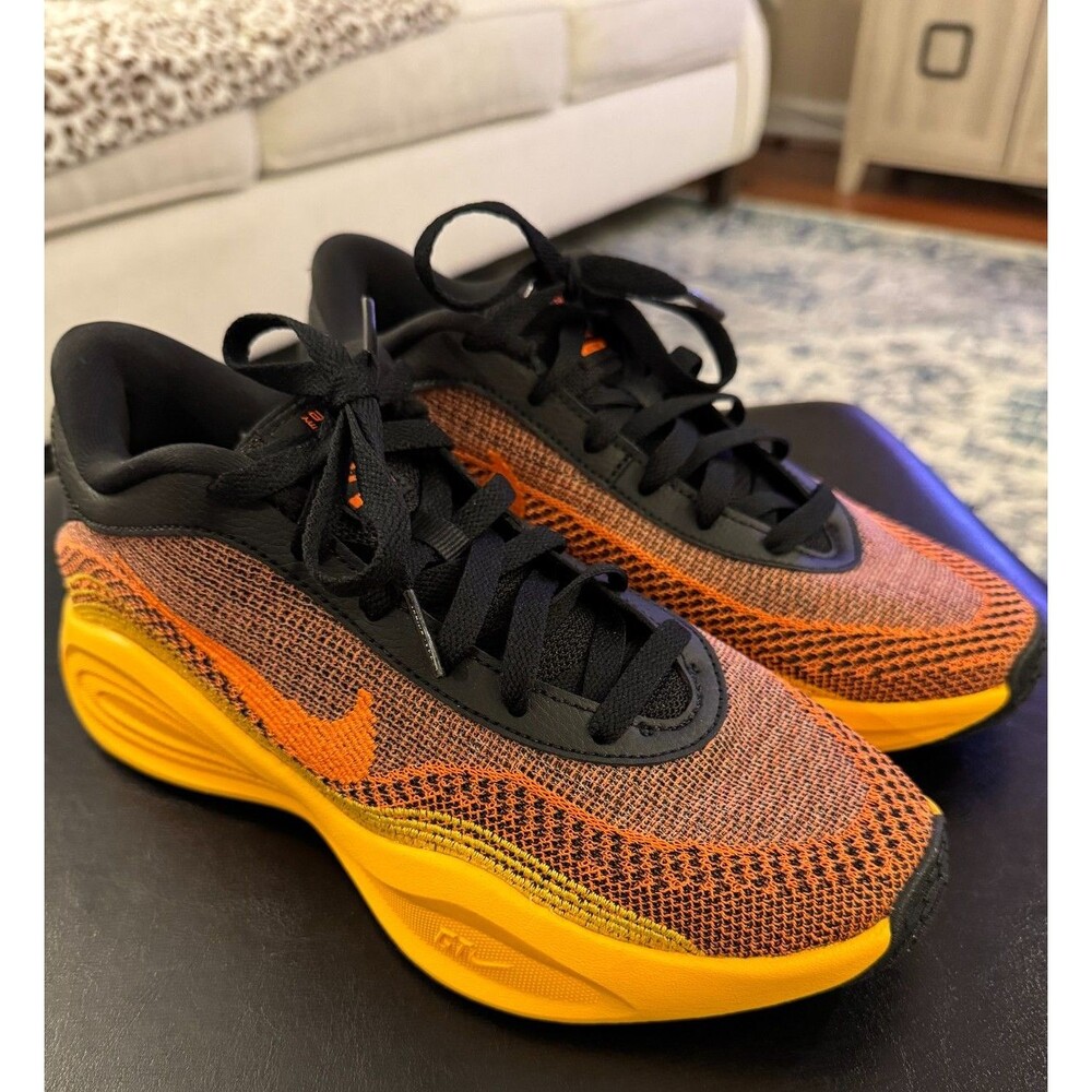 NEW Nike Men's GT Hustle Academy Sneakers Sz 6 Basketball Orange Yellow Black
